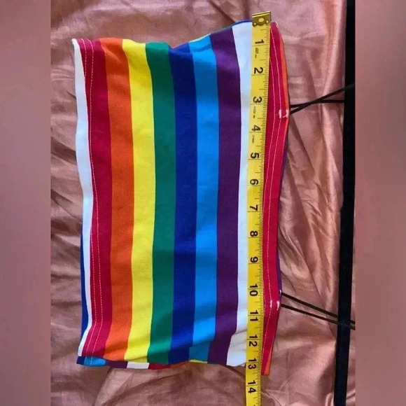 Women’s Small Rainbow Crop Top - Picture 4 of 5
